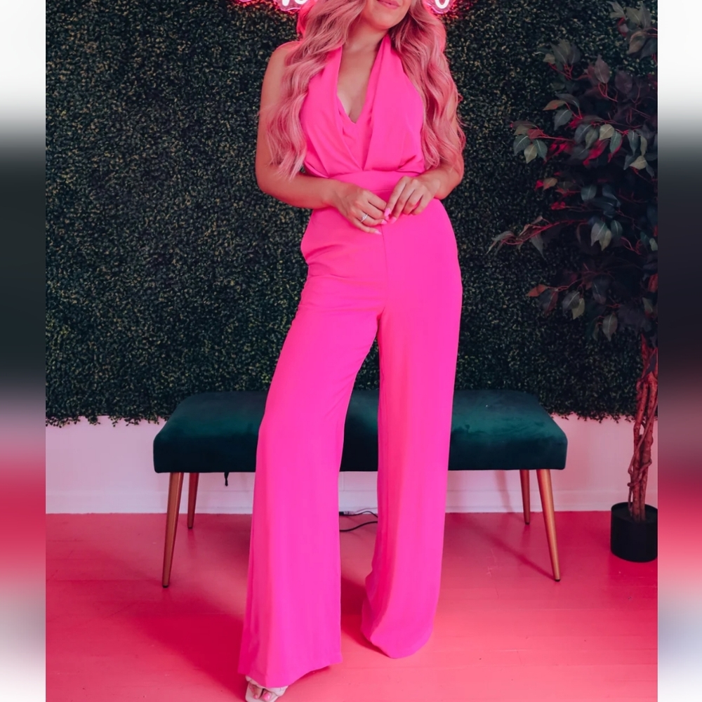 DO+BE NWOT Holding On Flare Halter Jumpsuit in pink M
